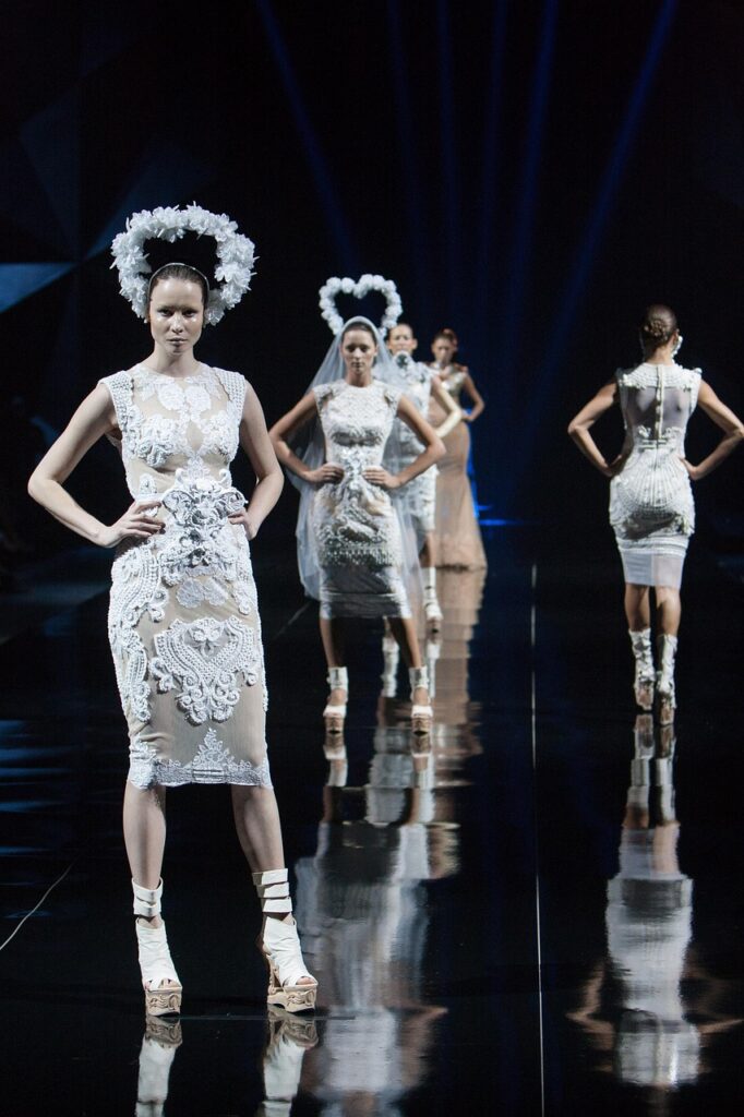 fashion show, fashion, catwalk, model, female, style, dress, woman, clothes, clothing, design, fashionable, stylish, collection, runway, elegant, designer, wear, girl, elegance, women, gorgeous, vogue, black fashion, black model, black clothes, black design, fashion show, fashion show, fashion show, fashion show, fashion show, catwalk, catwalk, catwalk, catwalk